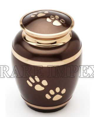 <span style="margin: 0px 0px 5px 0px; font-weight: 600;">RI-BR-9982</span><br />Paw Print Pet Urns