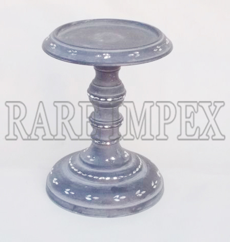 <span style="margin: 0px 0px 5px 0px; font-weight: 600;">RI-15831</span><br />Candle Holders