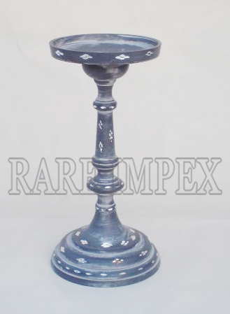 <span style="margin: 0px 0px 5px 0px; font-weight: 600;">RI-15839</span><br />Aluminium Candle Pillar Diamond Cut