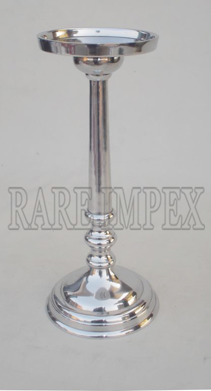 <span style="margin: 0px 0px 5px 0px; font-weight: 600;">RI-15916</span><br />Candle Holders