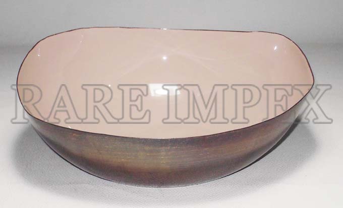 <span style="margin: 0px 0px 5px 0px; font-weight: 600;">RI-17162</span><br />Metal Bowl With Enamel