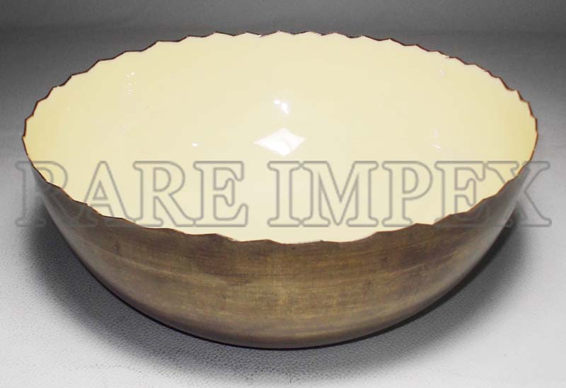 <span style="margin: 0px 0px 5px 0px; font-weight: 600;">RI-17173</span><br />Metal Bowls Brass Antique Finish