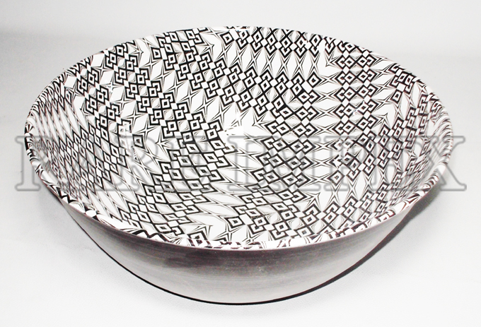 <span style="margin: 0px 0px 5px 0px; font-weight: 600;">RI-17225</span><br />Ceramic Finish Metal Bowl