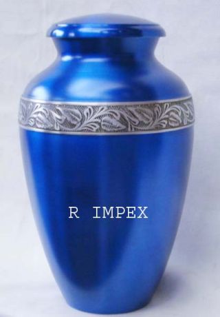 <span style="margin: 0px 0px 5px 0px; font-weight: 600;">RI-AL-9718</span><br />Aluminium Urns