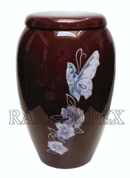 <span style="margin: 0px 0px 5px 0px; font-weight: 600;">RI-AL-9911</span><br />Butterfly Urn