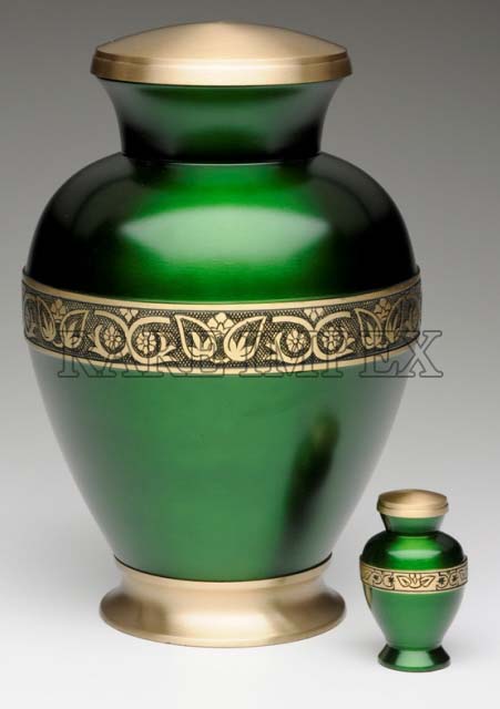 <span style="margin: 0px 0px 5px 0px; font-weight: 600;">RI-BR-9264</span><br />Brass Cremation Urns