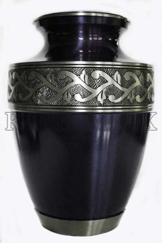 <span style="margin: 0px 0px 5px 0px; font-weight: 600;">RI-BR-9272B</span><br />Brass Cremation Urns