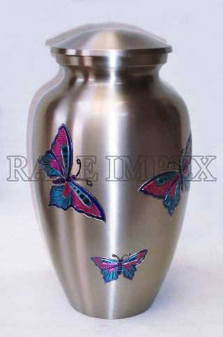 <span style="margin: 0px 0px 5px 0px; font-weight: 600;">RI-BR-9927</span><br />Brass Cremation Urns