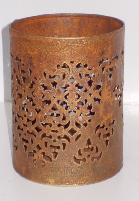 <span style="margin: 0px 0px 5px 0px; font-weight: 600;">RI-IR-15158</span><br />Punch Hole Votives